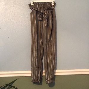 🆕 NWT American Eagle Striped Pants